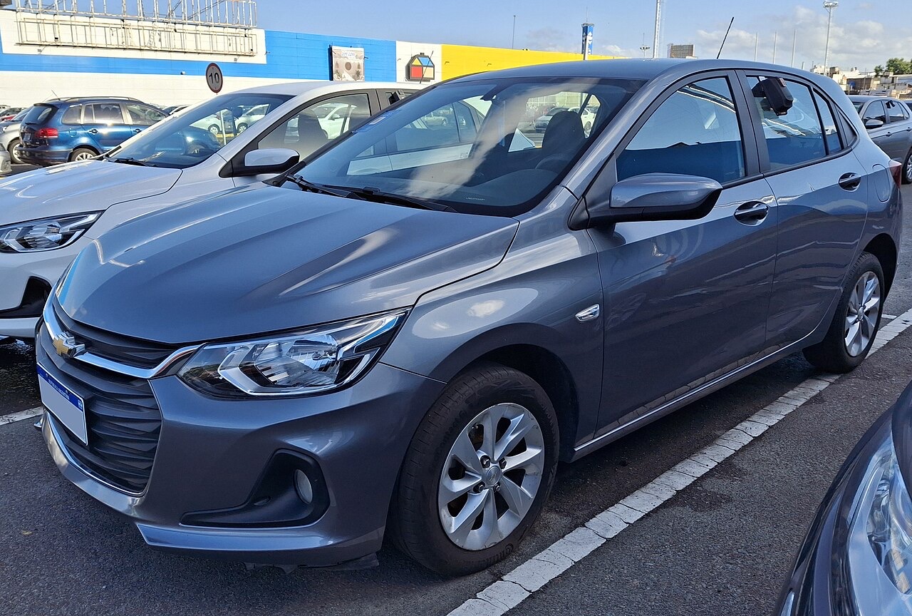 Chevrolet Onix Plus